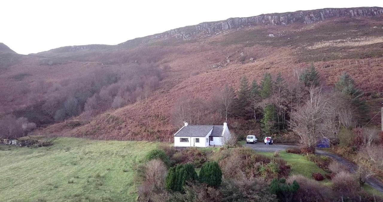 Bramble Cottage Ollach Exterior photo